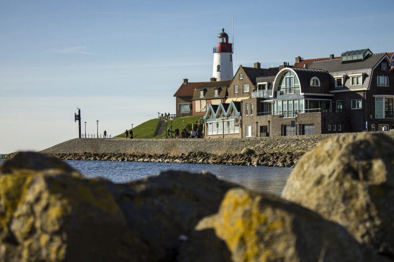 netherlands, sea, village-685392.jpg